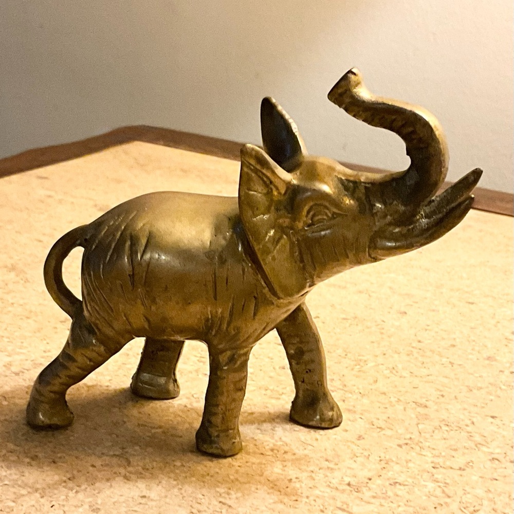 Vintage Brass Elephant Figurine With Trunk Raised For Good Luck - Picture 2 of 4